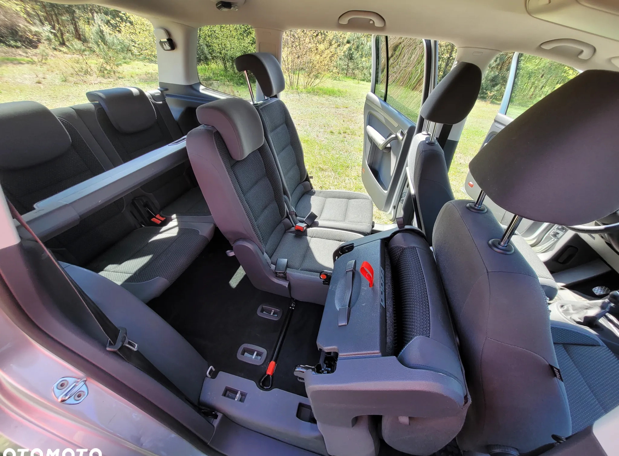 Volkswagen Touran cena 31300 przebieg: 184089, rok produkcji 2011 z Lubień Kujawski małe 191